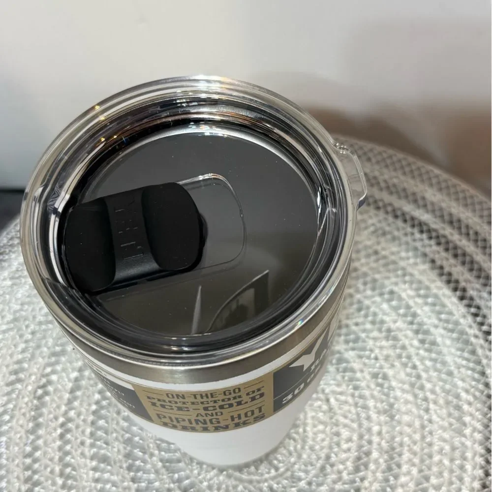 Yeti Rambler 30 oz Tumbler White NWT